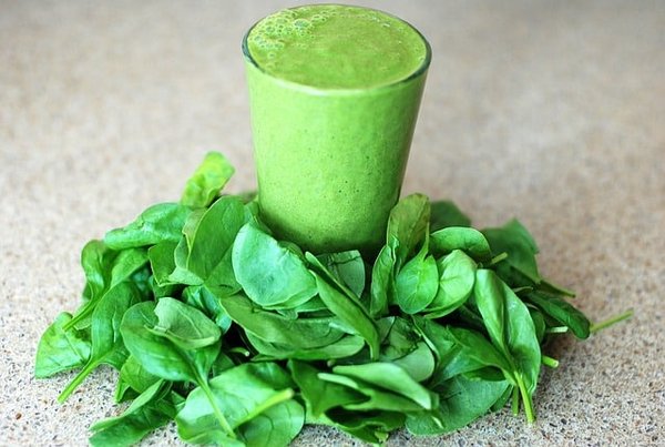 Quels superaliments combiner avec la pratique du yoga ?
